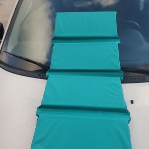 Teal Foldable Mat